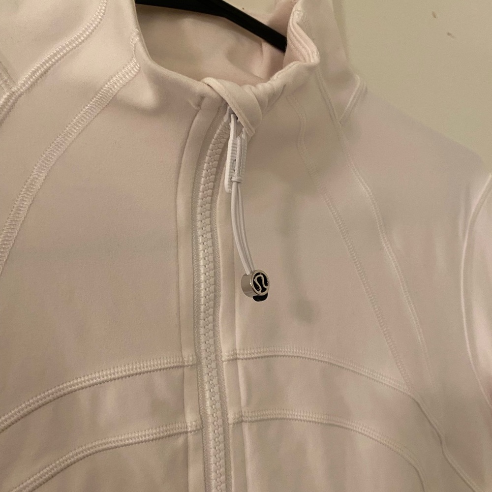 Lululemon Define Jacket - Picture 3 of 6
